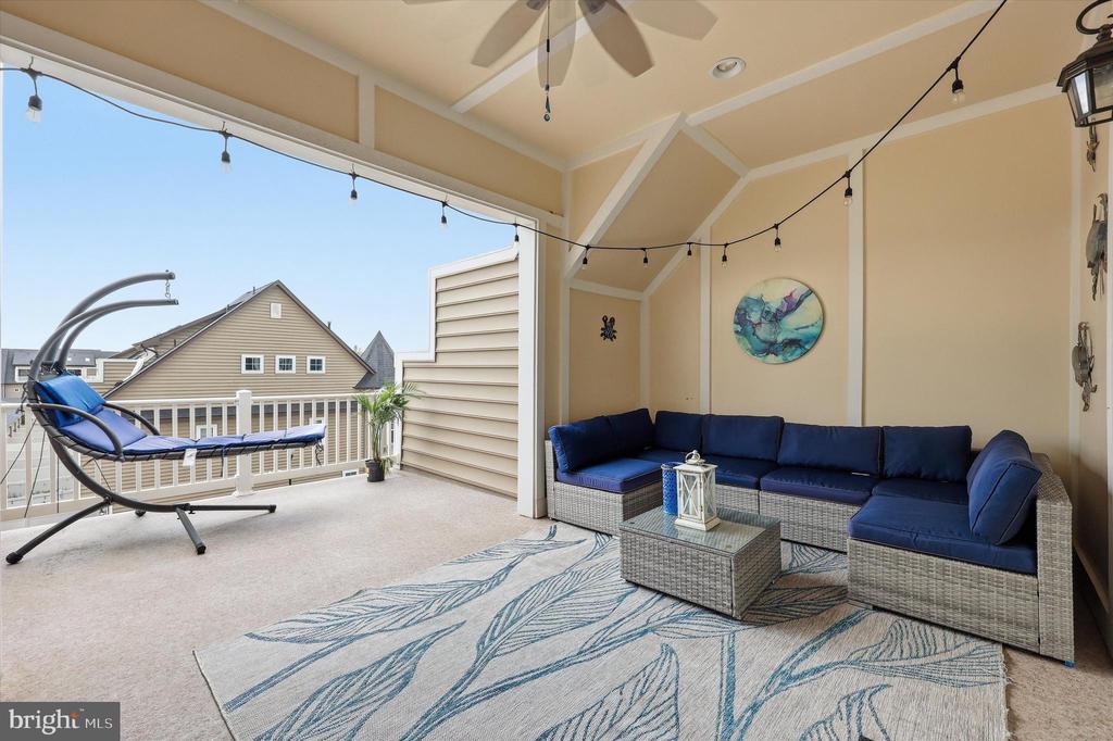1004 LINDLEY ROAD