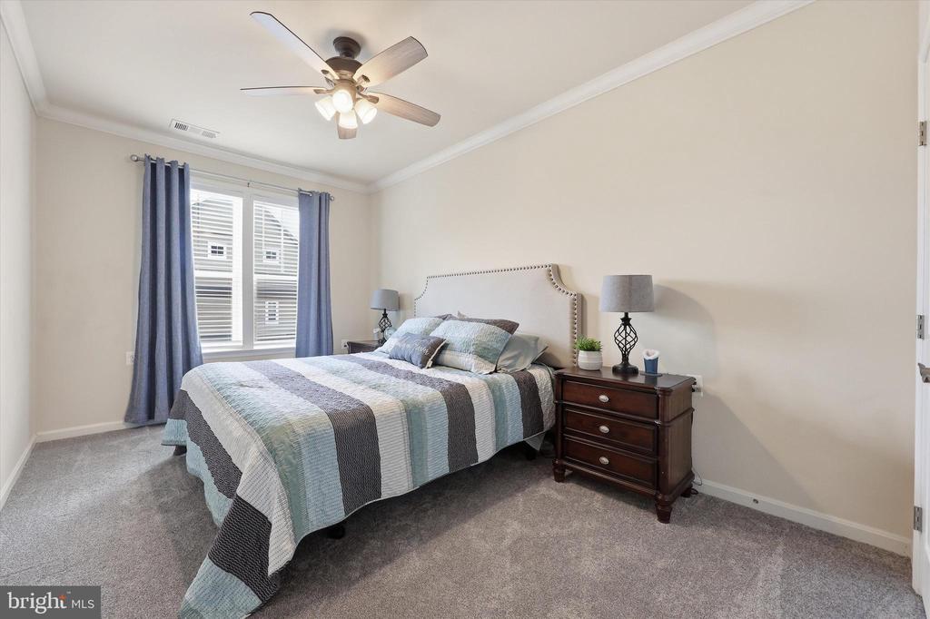 1004 LINDLEY ROAD