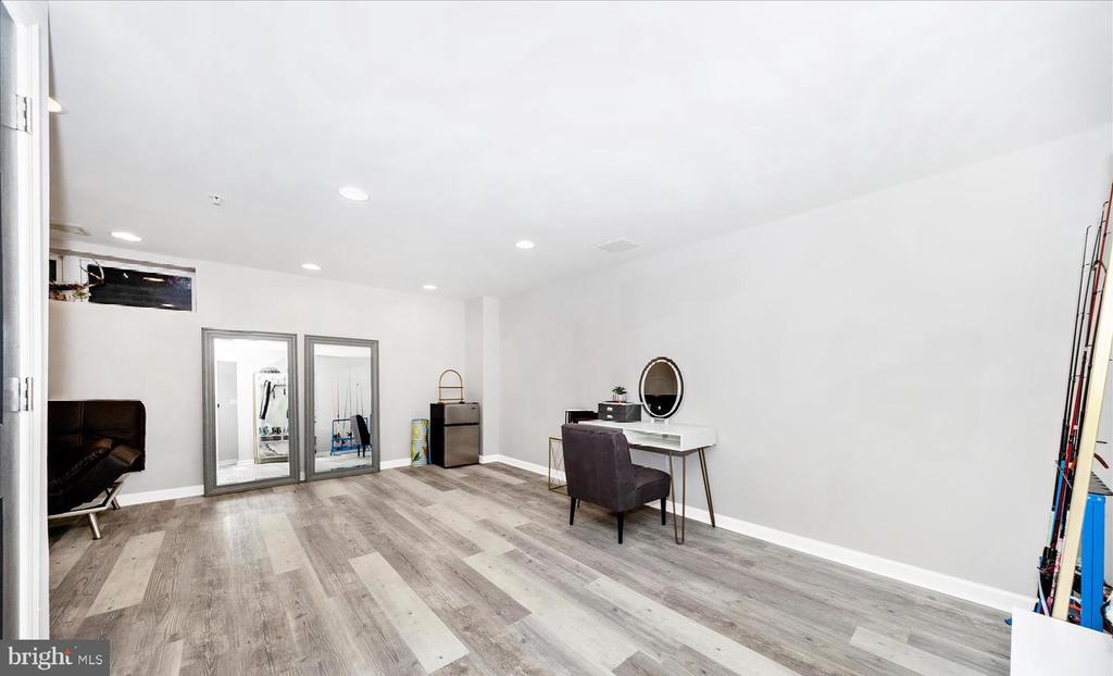 2250 WETHERBURNE WAY