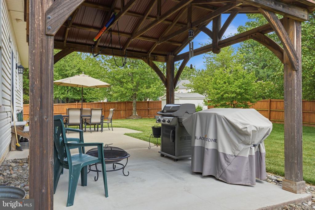 4861 MCLAUREN COURT