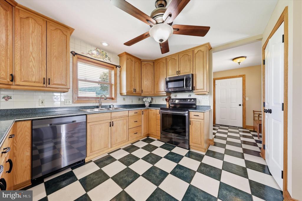 3606 PROMISE COURT