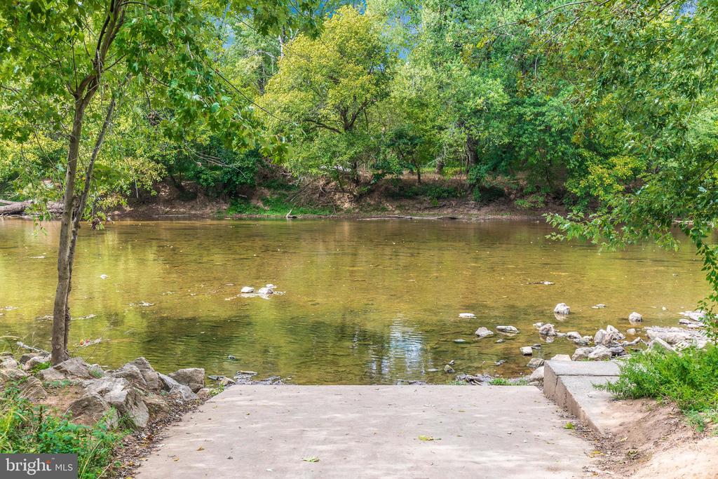 5481 Tallyn Ridge Dr, -8112, United States