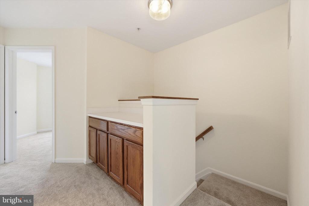 525 ELLISON COURT
