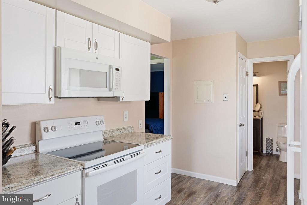 1403 KEY PARKWAY Unit: 301A