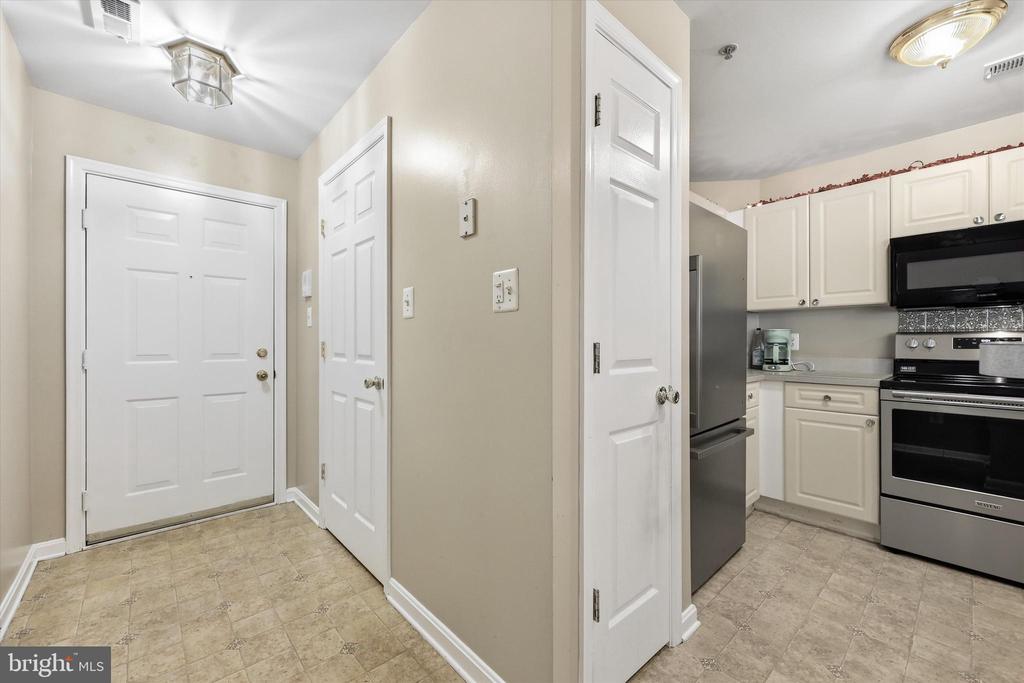 2501 DRIFTWOOD COURT Unit: 2D