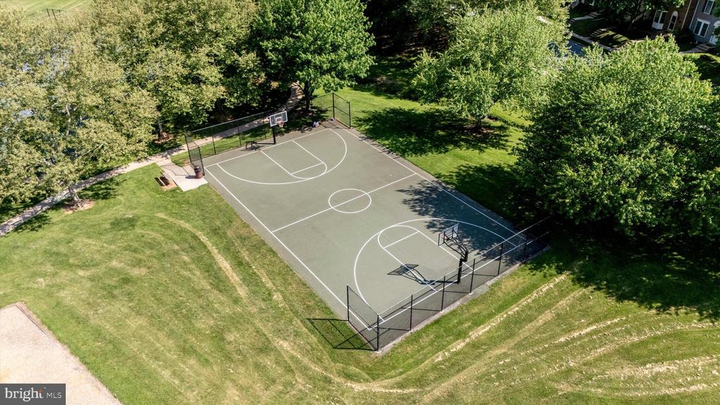 2501 DRIFTWOOD COURT Unit: 2D