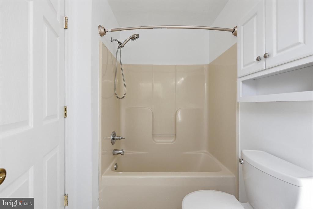 2501 DRIFTWOOD COURT Unit: 2D