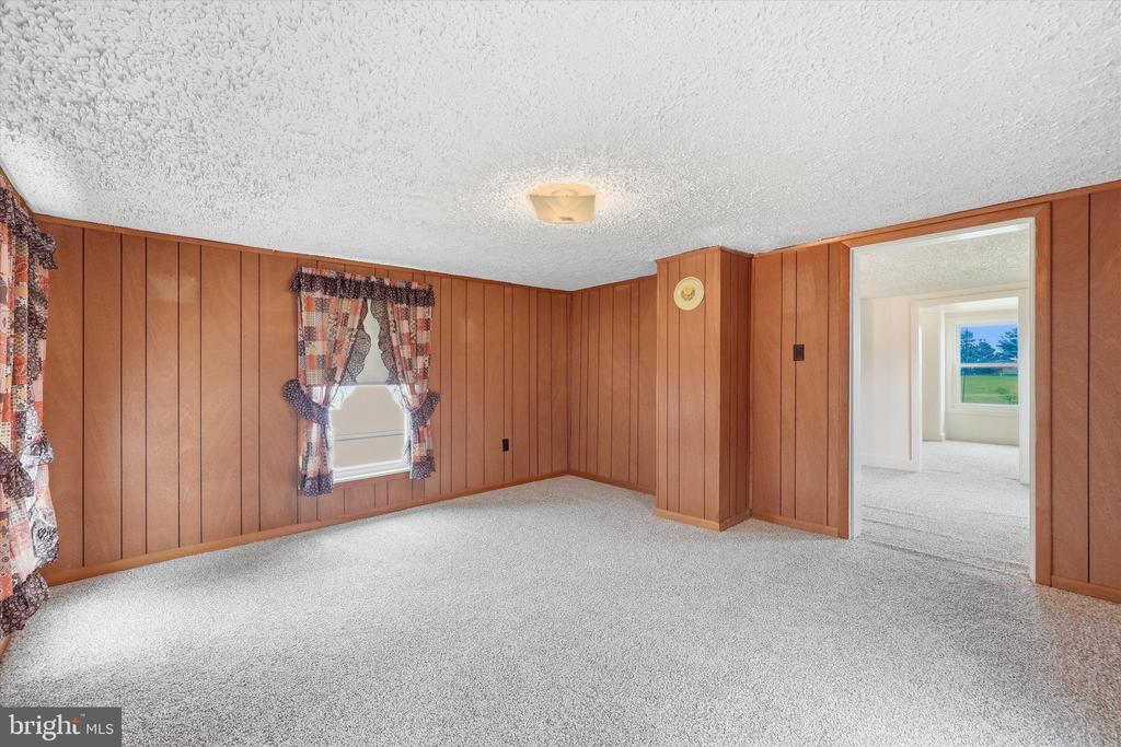 9914 KELLY ROAD