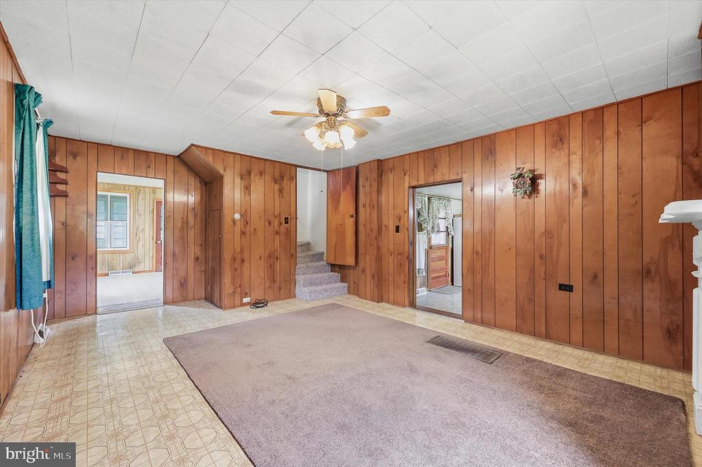 9914 KELLY ROAD