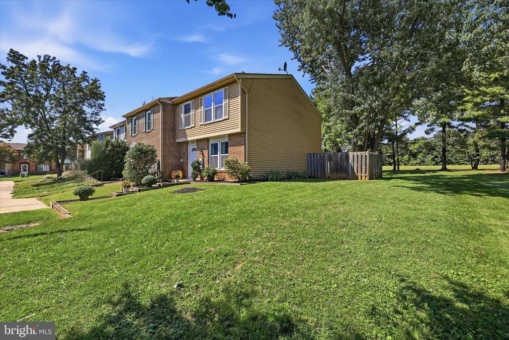 120 SAVANNAH COURT
