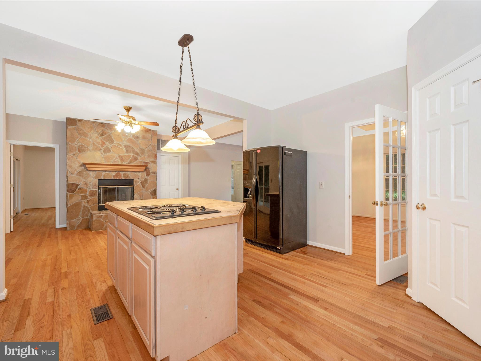 10084 GREEN CLOVER DRIVE