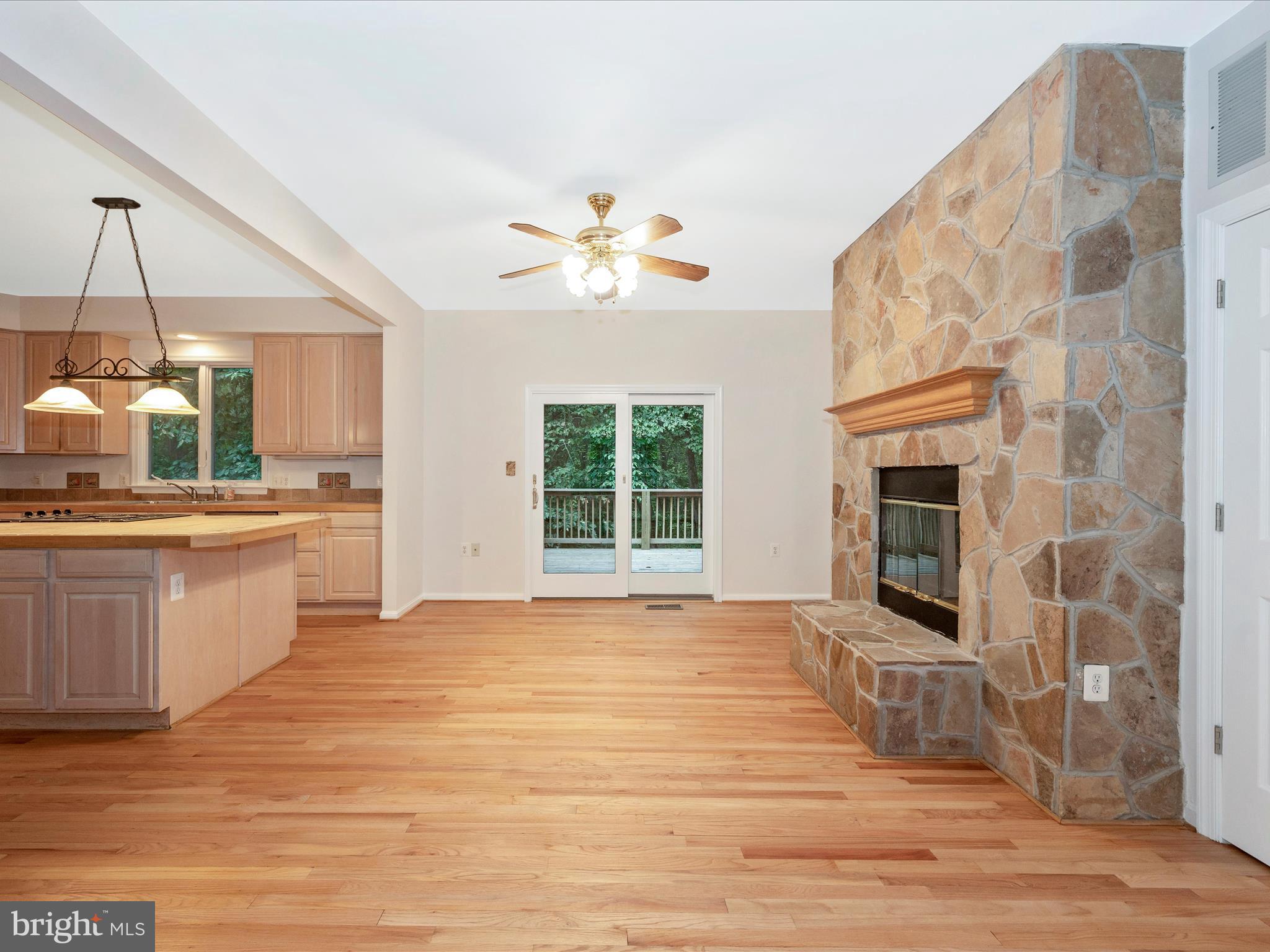 10084 GREEN CLOVER DRIVE