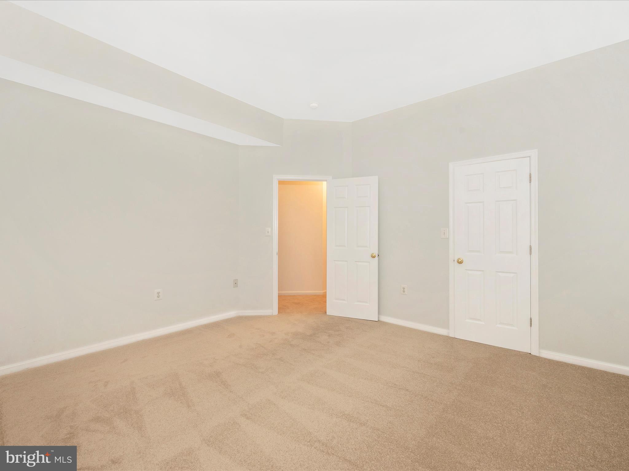 10084 GREEN CLOVER DRIVE