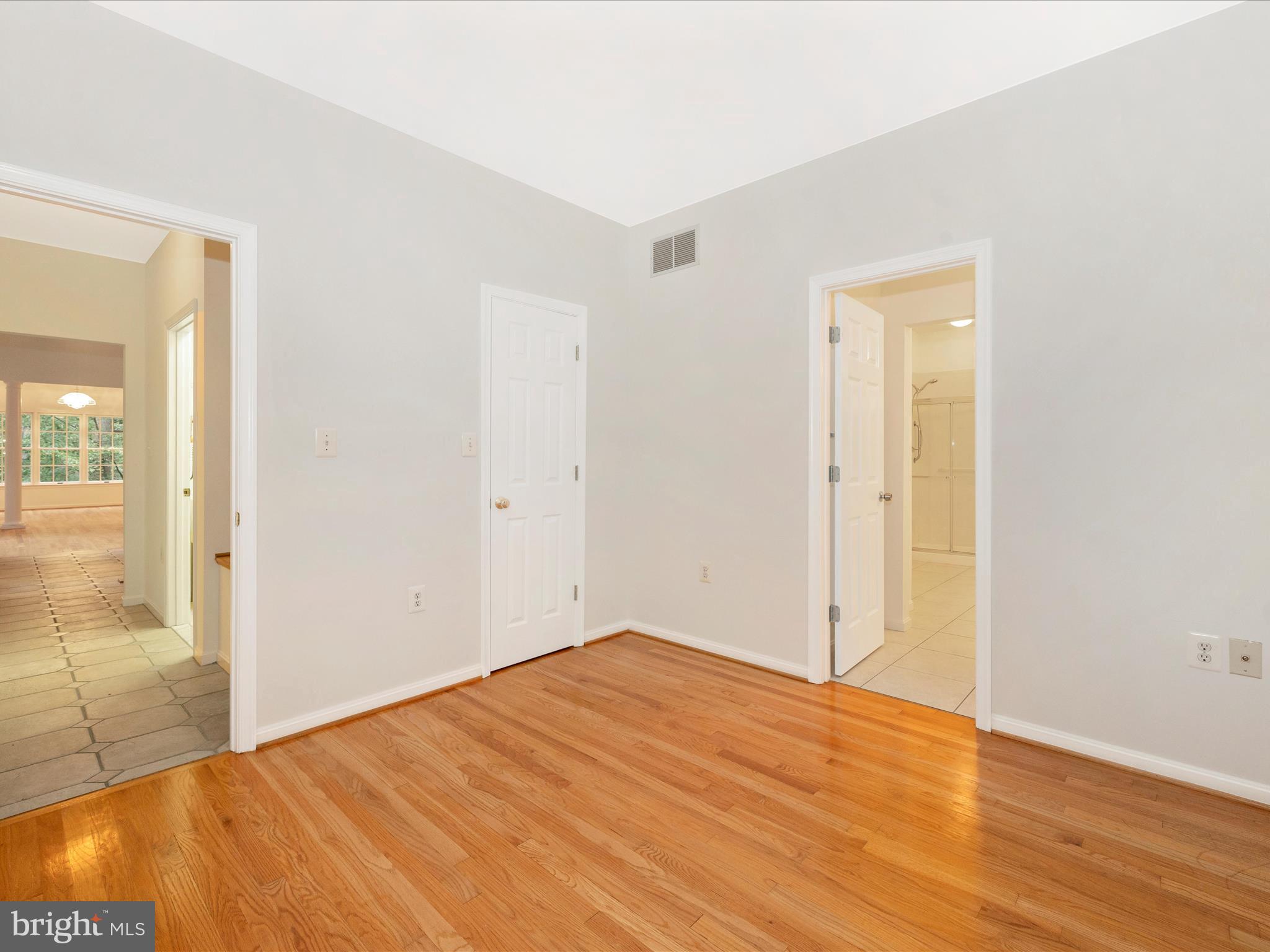 10084 GREEN CLOVER DRIVE