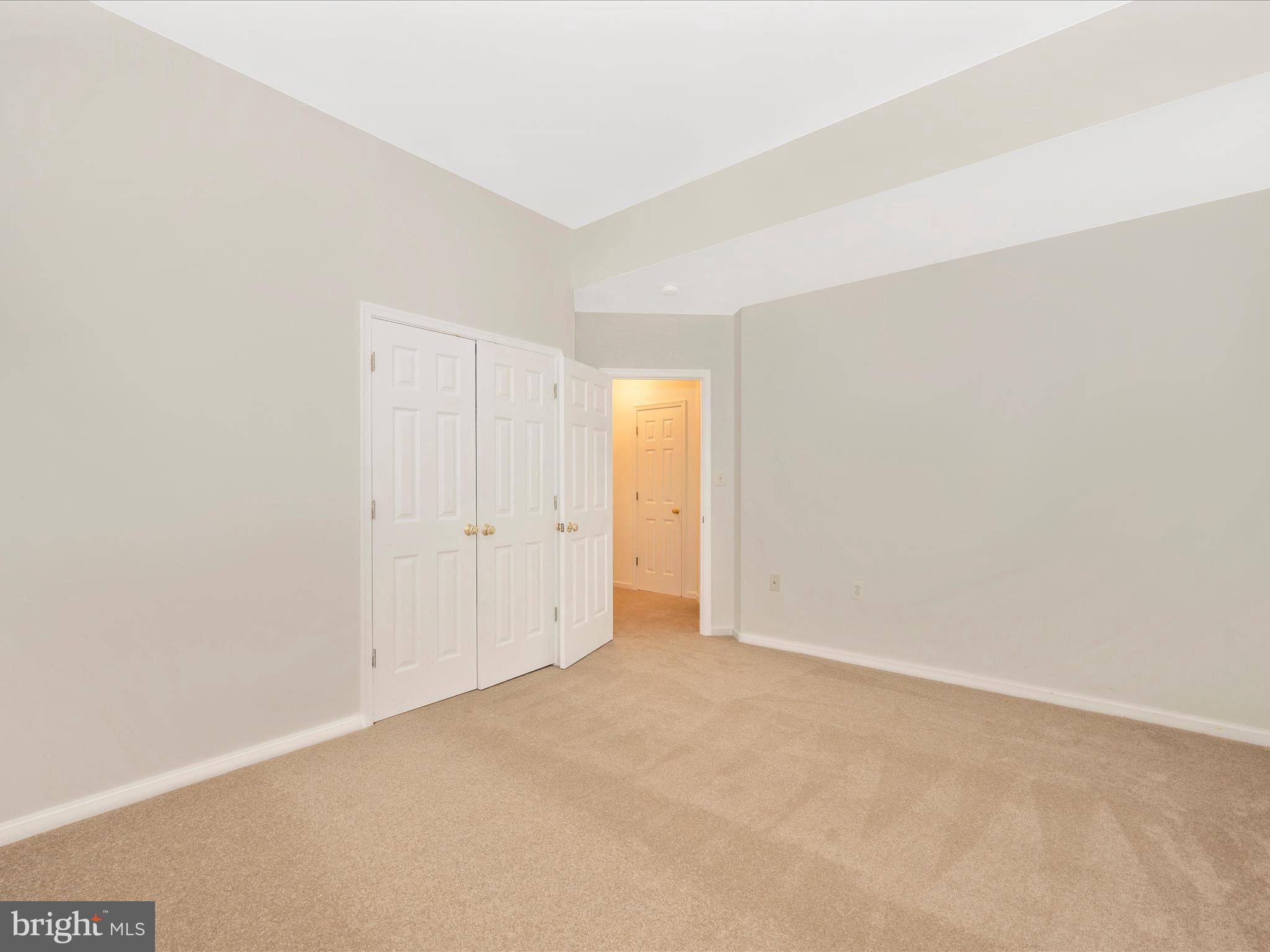 10084 GREEN CLOVER DRIVE