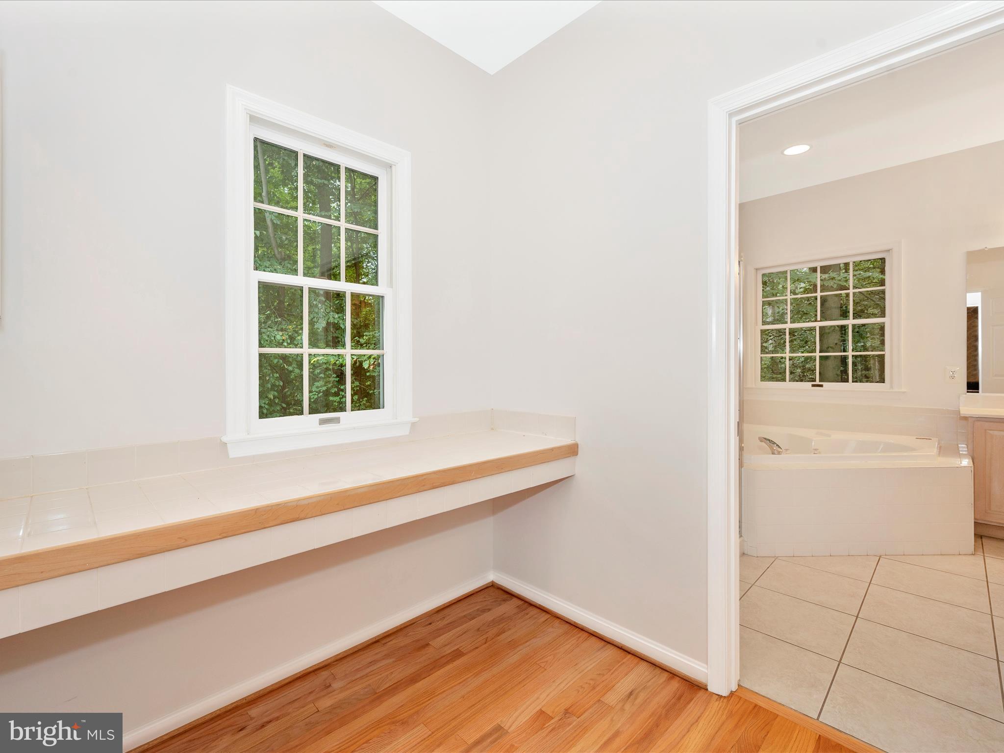 10084 GREEN CLOVER DRIVE