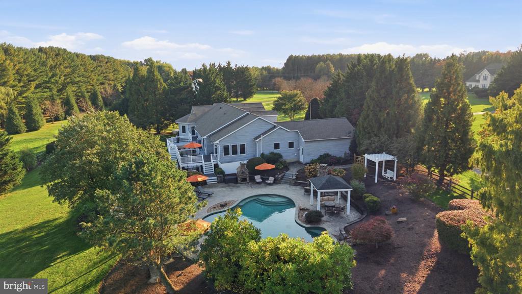 1016 BRADFORD LANE