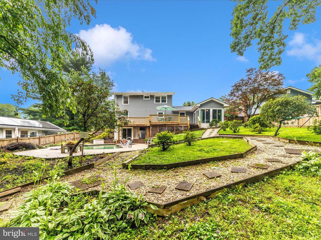 18924 Tributary Ln
