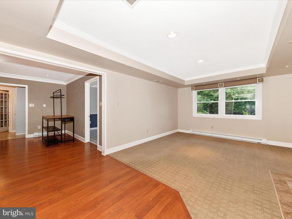 18924 Tributary Ln