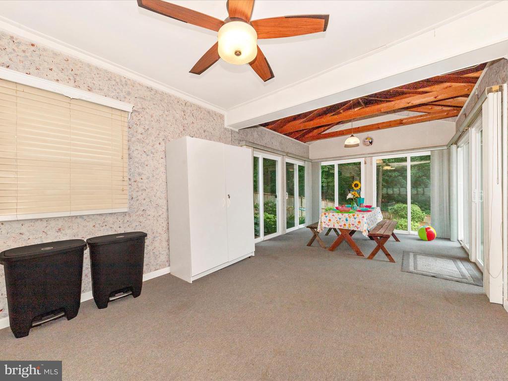 18924 Tributary Ln