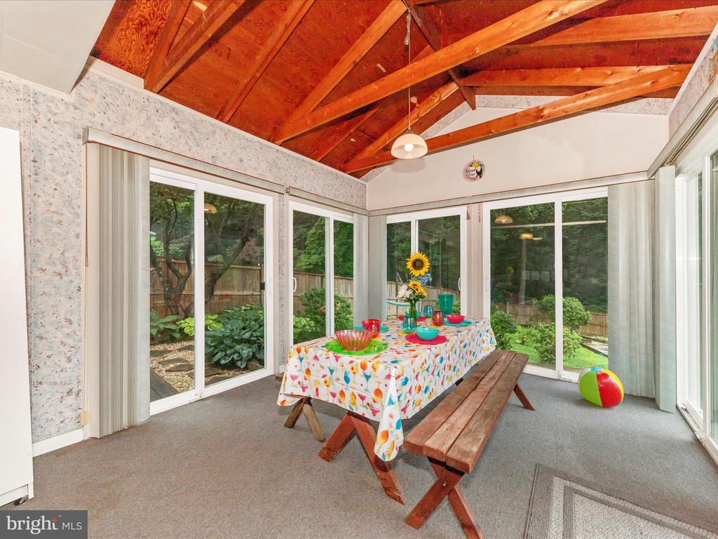 18924 Tributary Ln
