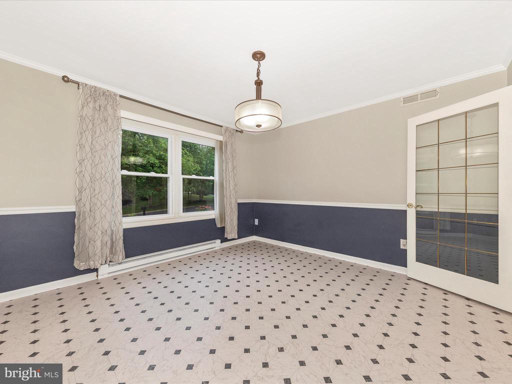 18924 Tributary Ln