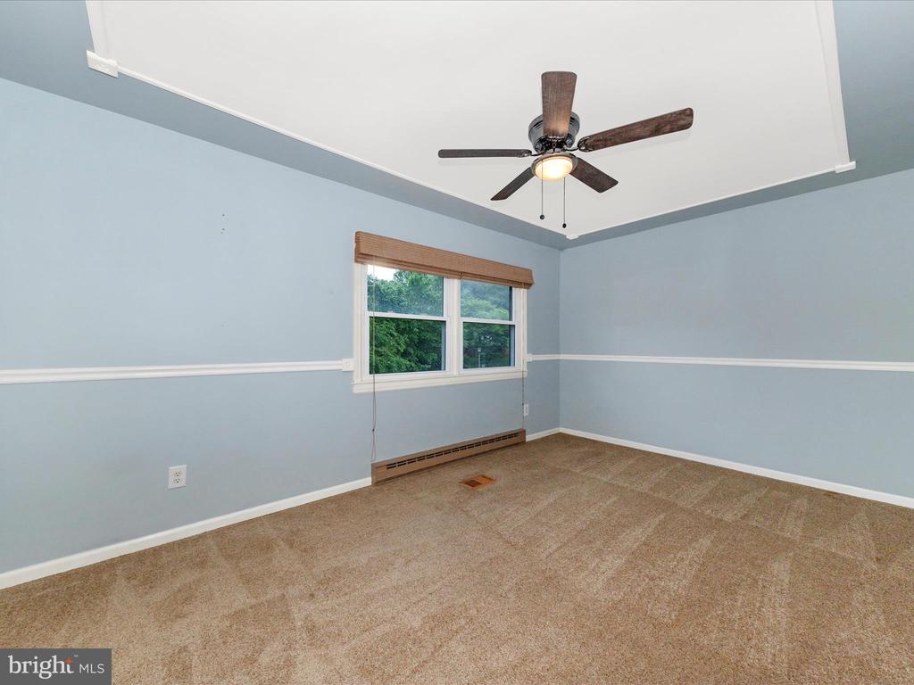 18924 Tributary Ln