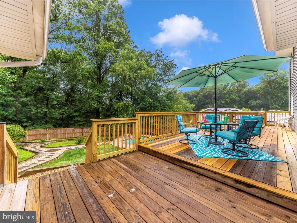 18924 Tributary Ln