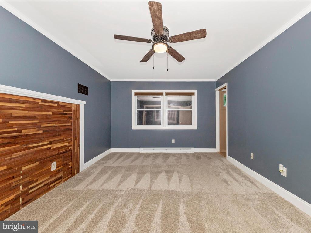 18924 Tributary Ln