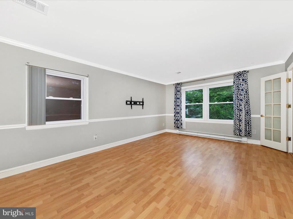 18924 Tributary Ln
