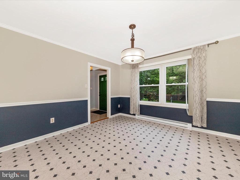 18924 Tributary Ln