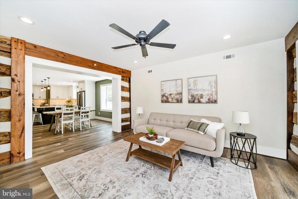 9315 HEATHER FIELD COURT