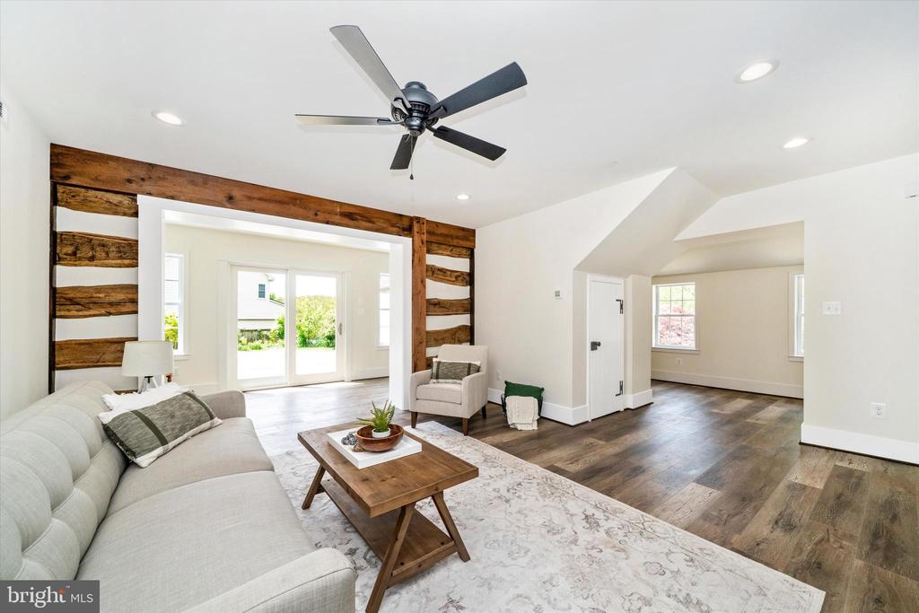 9315 HEATHER FIELD COURT