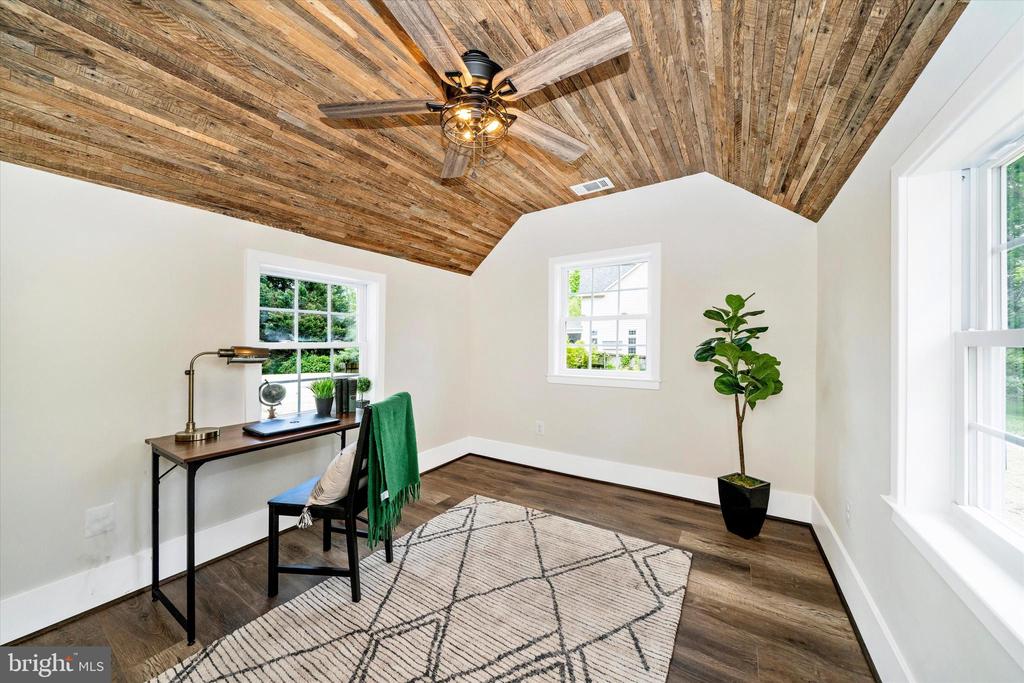 9315 HEATHER FIELD COURT