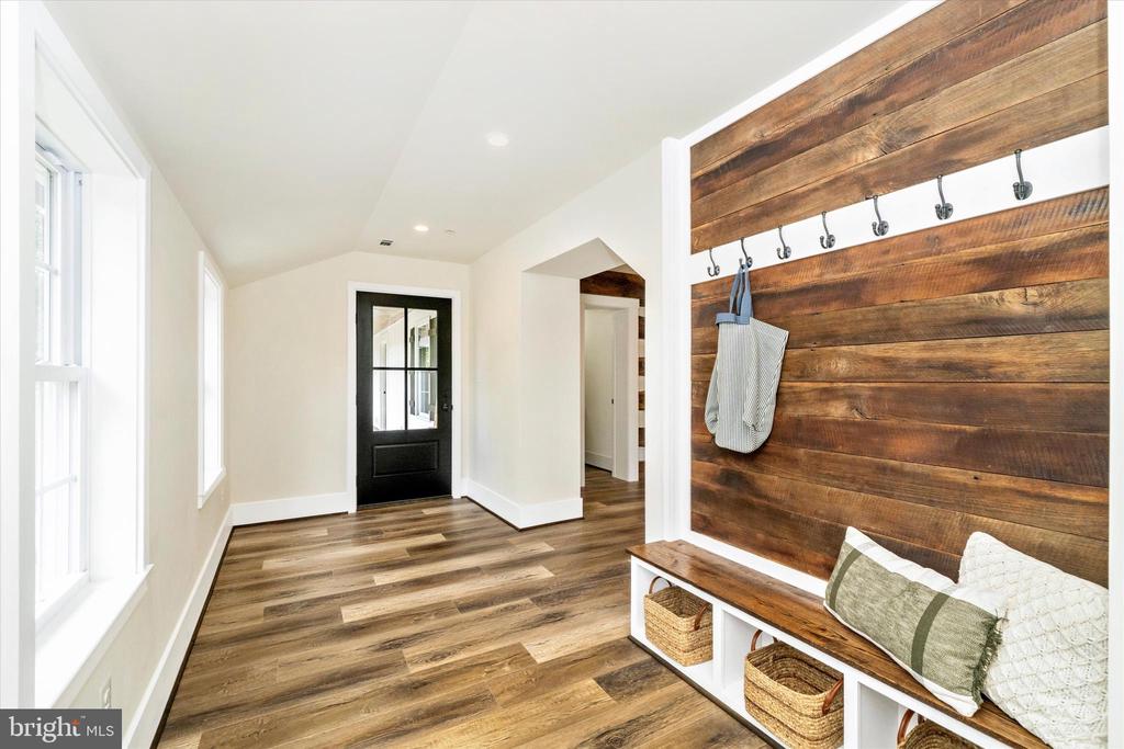 9315 HEATHER FIELD COURT