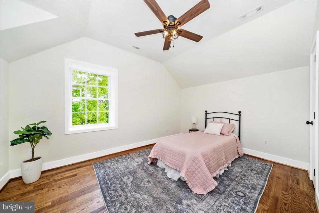9315 HEATHER FIELD COURT
