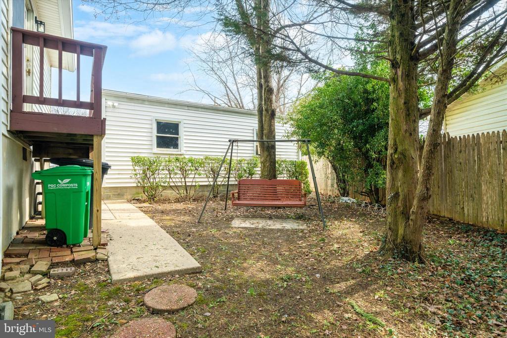 4615 GREENWOOD ROAD