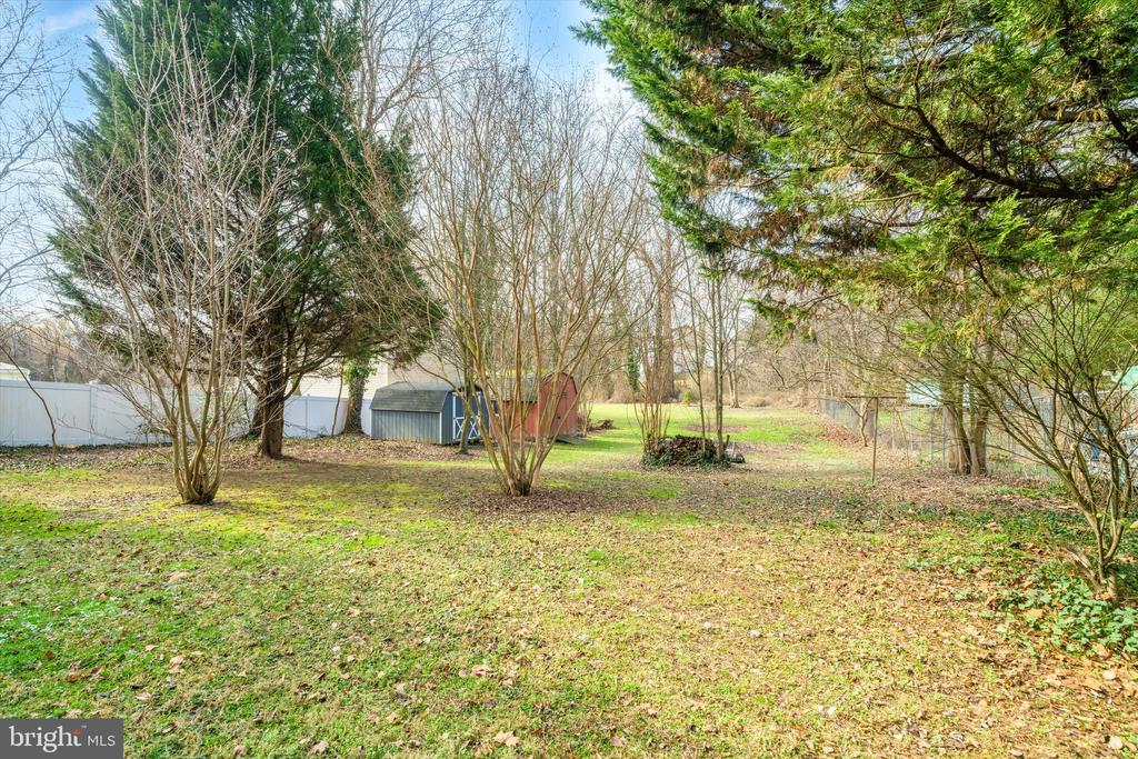 4615 GREENWOOD ROAD
