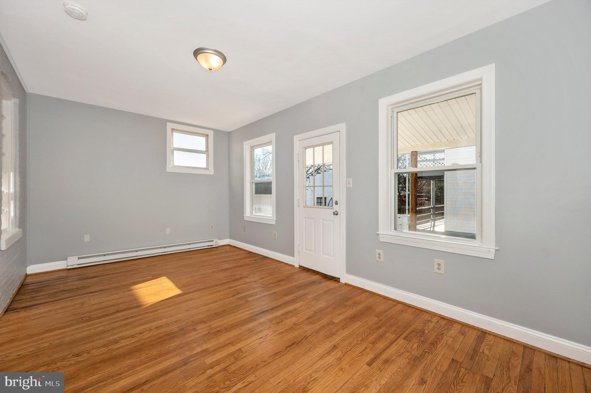 224 Frederick STREET