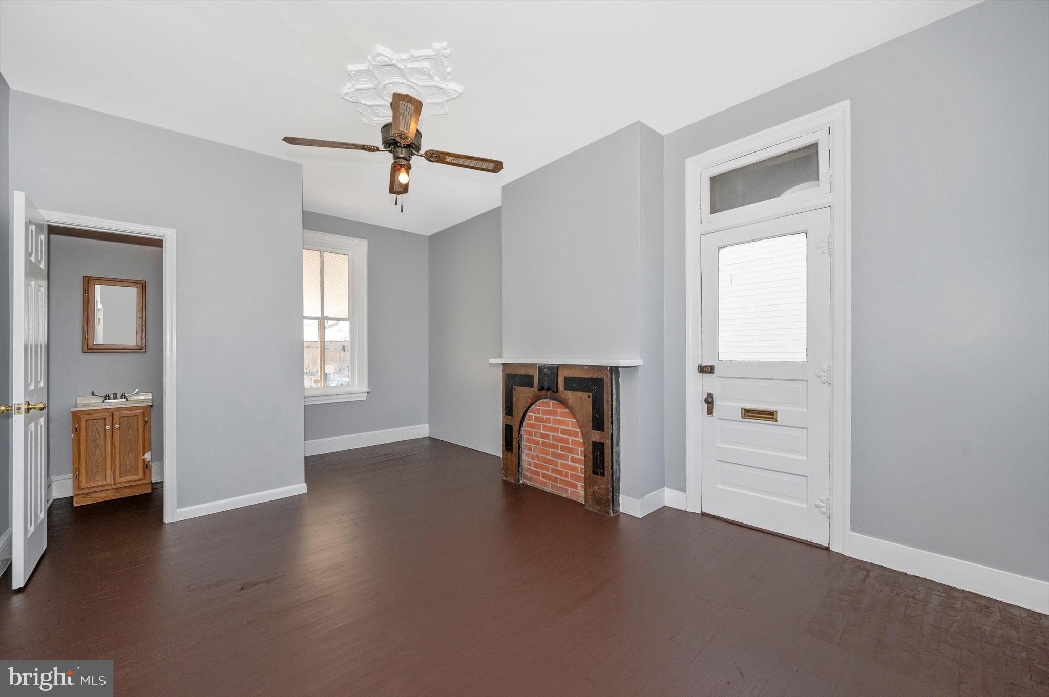 224 Frederick STREET