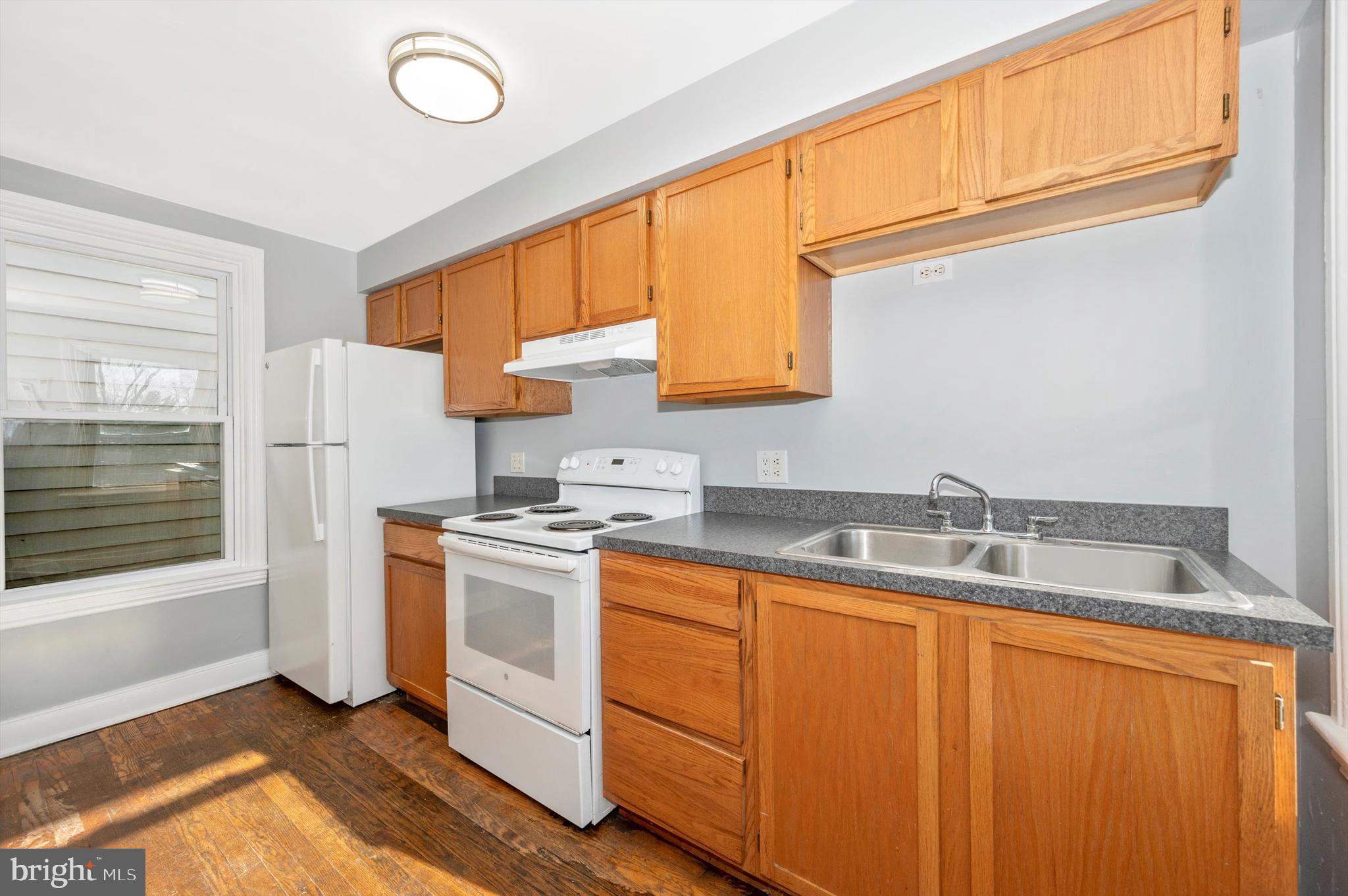 224 Frederick STREET