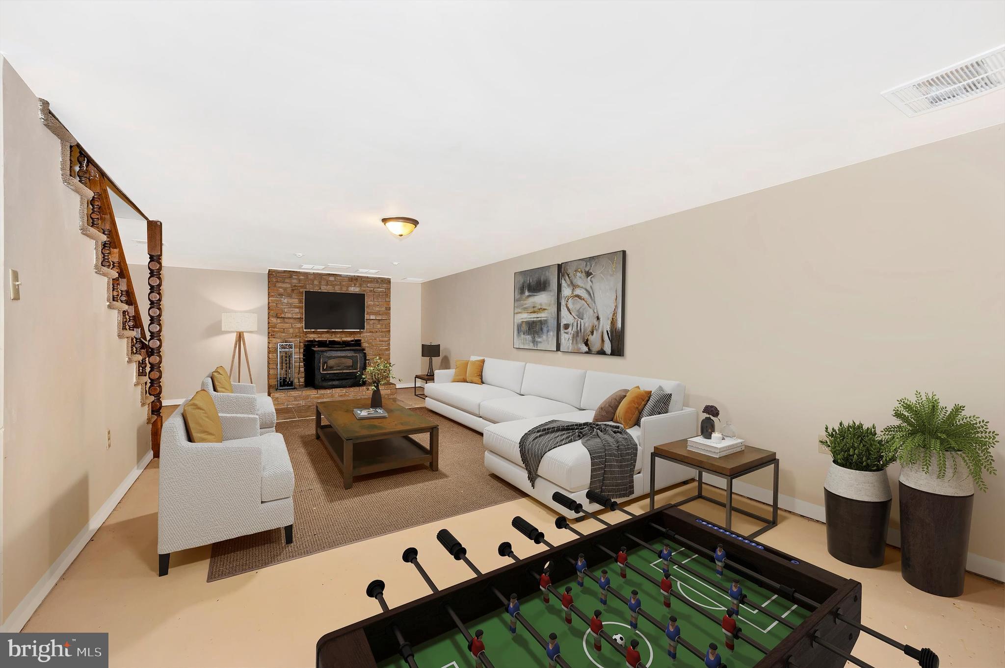 10113 Downsville Pike