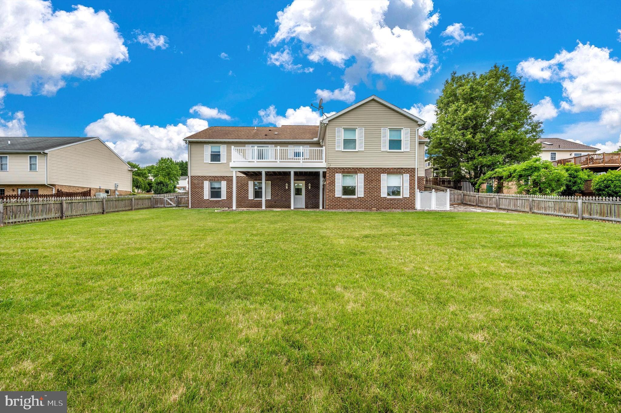 41 Amanda Dr