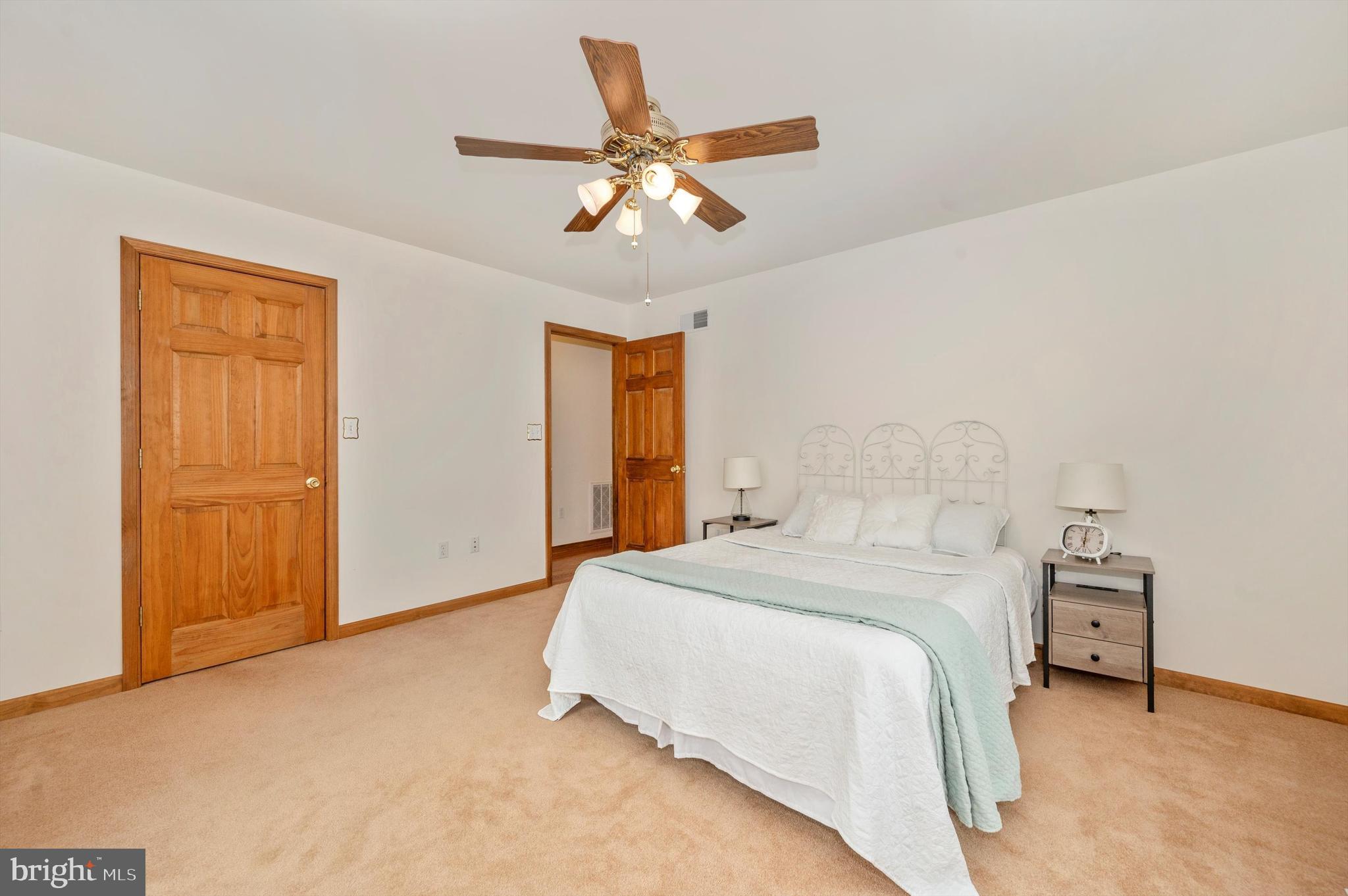 41 Amanda Dr