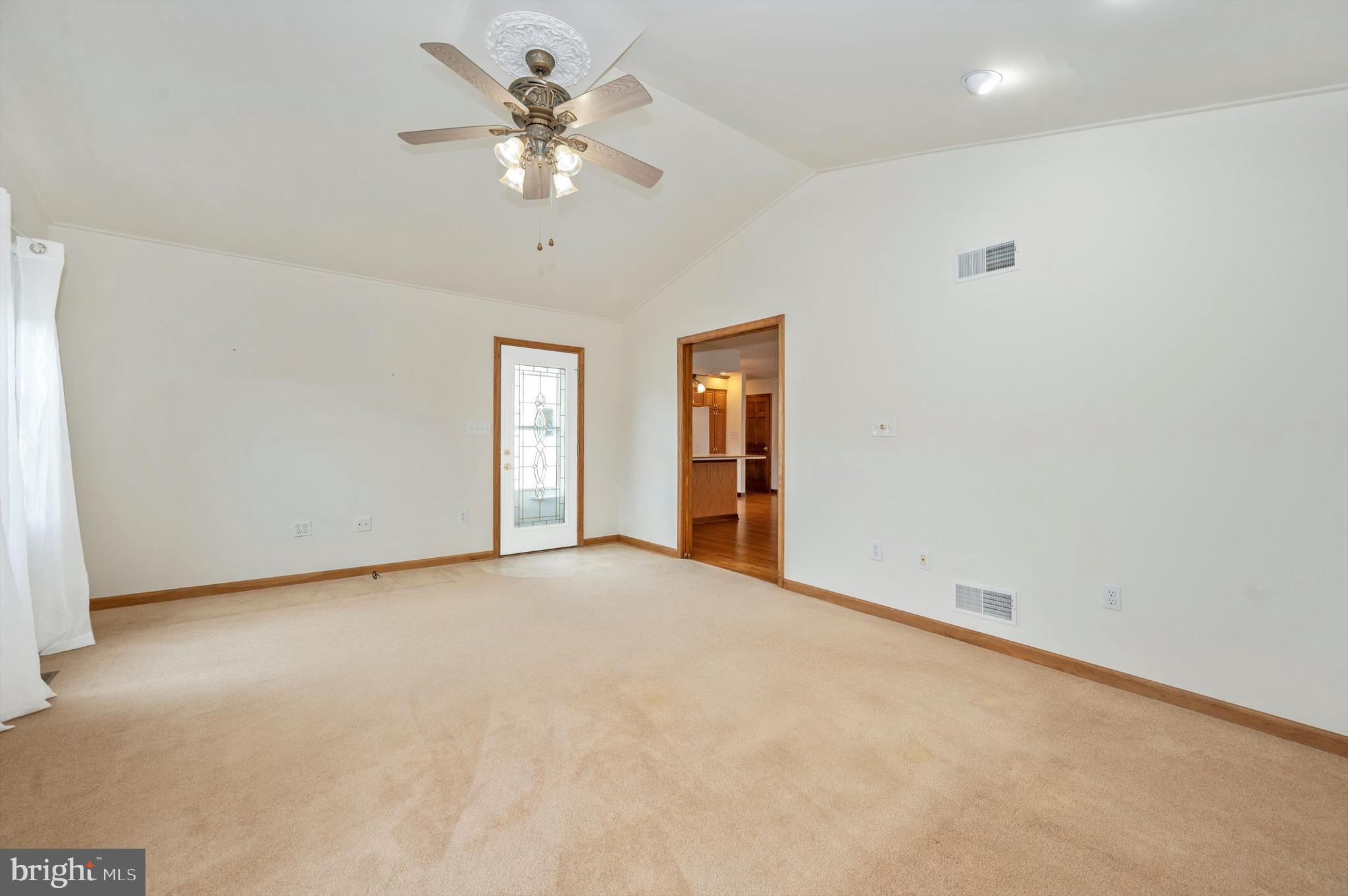 41 Amanda Dr