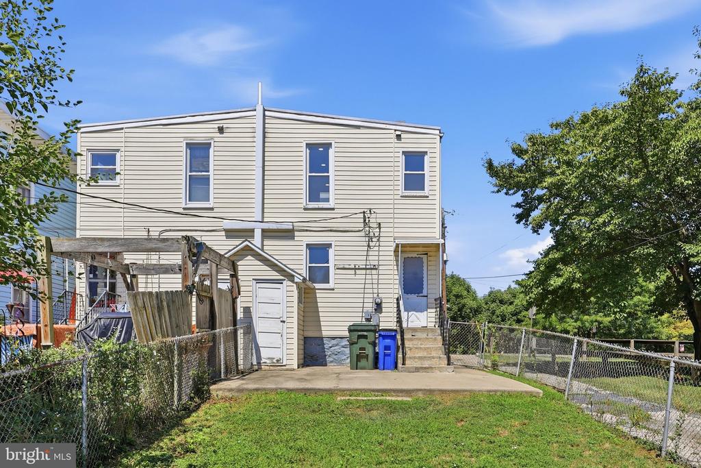 354 N CANNON