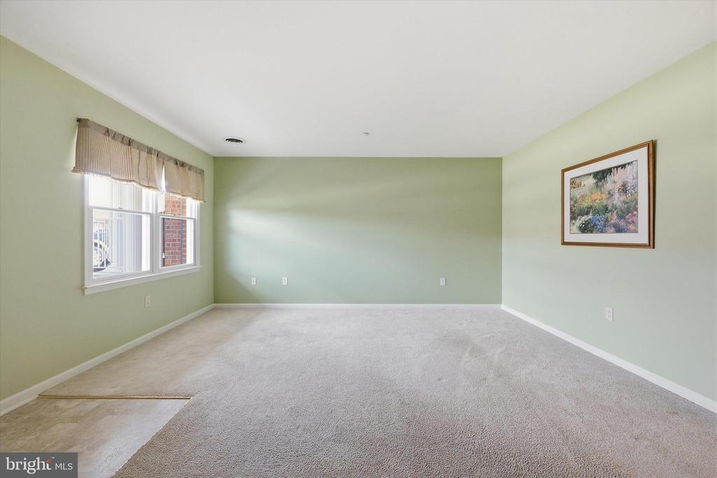 1236 GRAND LEGACY DRIVE