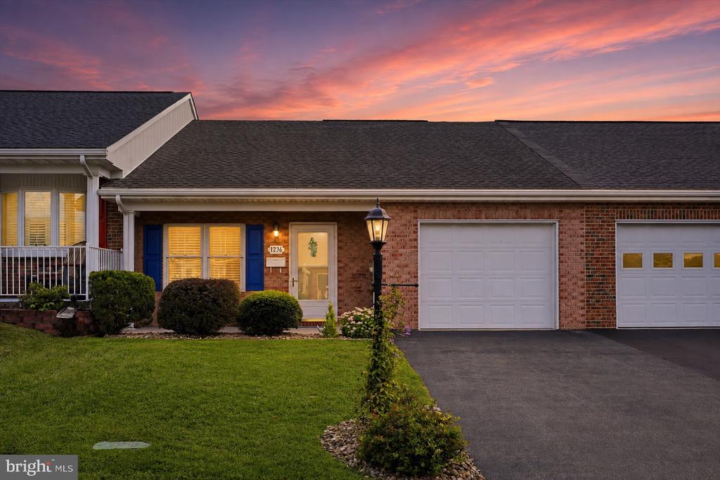 1236 GRAND LEGACY DRIVE