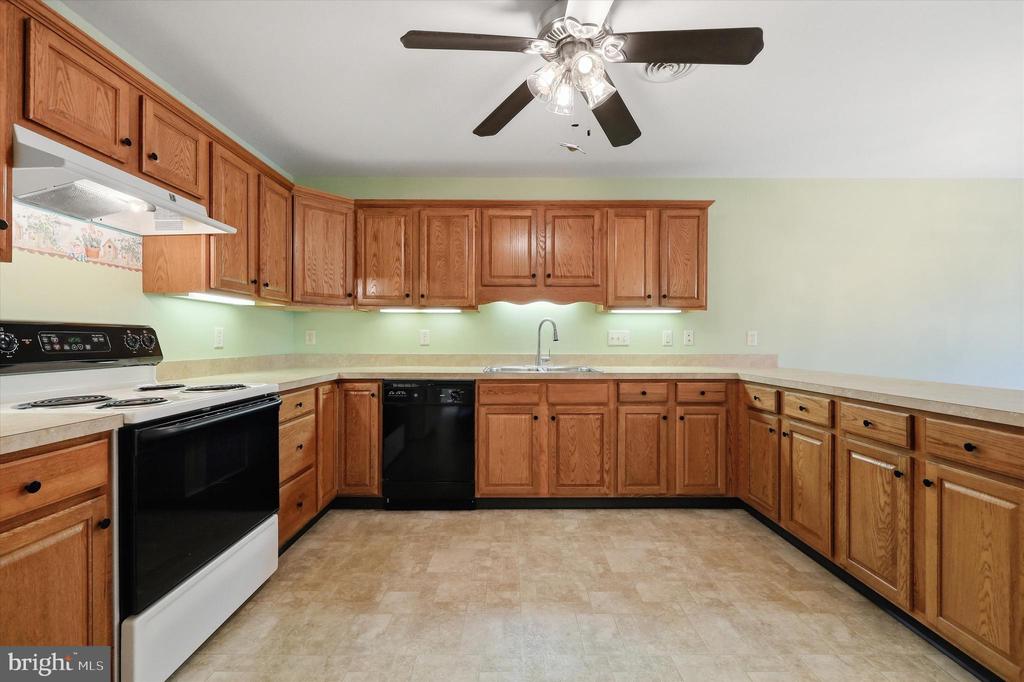 1236 GRAND LEGACY DRIVE