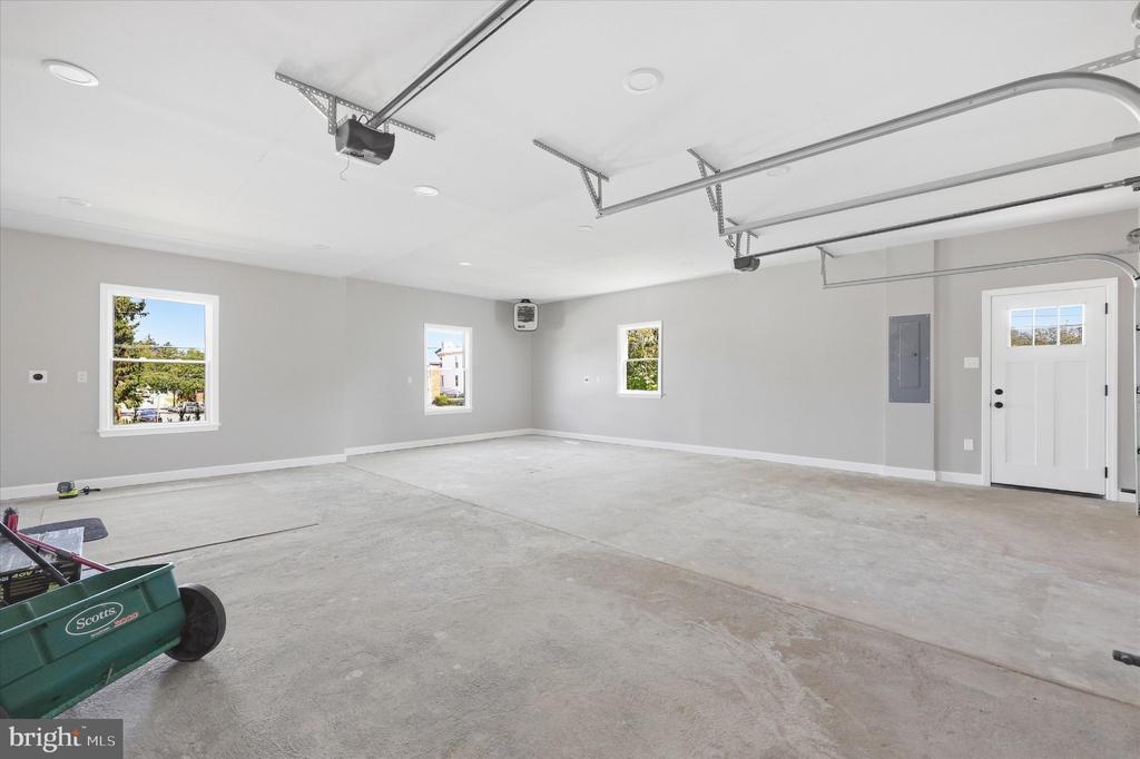 403 W WILSON BOULEVARD